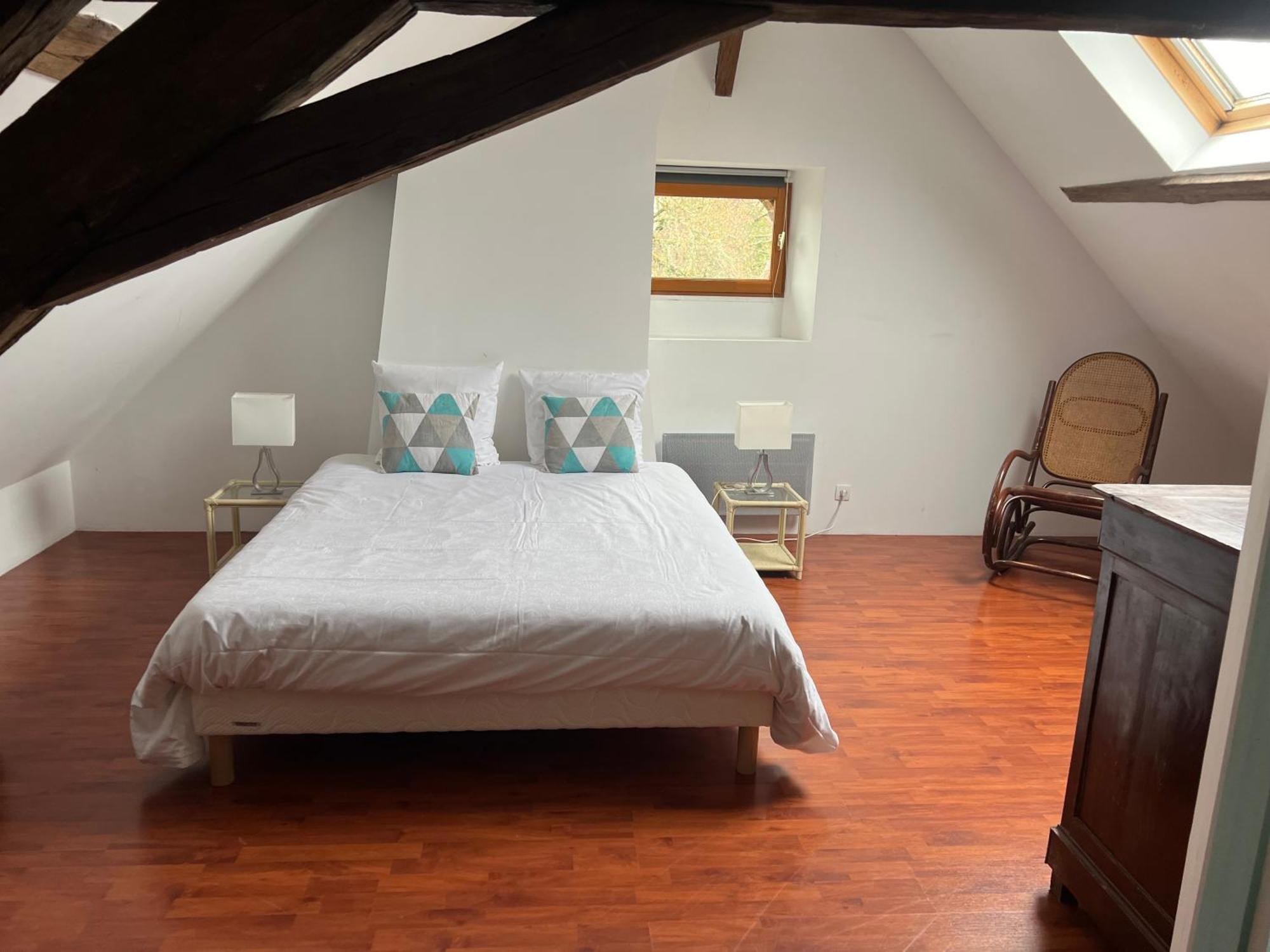 Le Moulin De Corneil Bed & Breakfast Mézilles Екстериор снимка